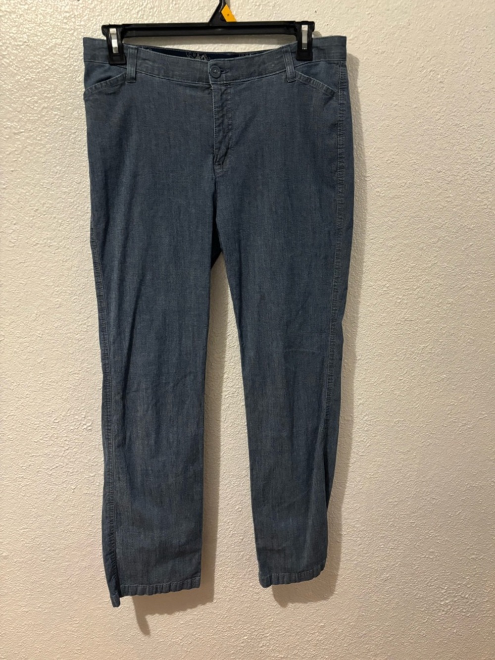 Rider’s Lee  Classic Straight-Leg Denim Pants in Medium Blue